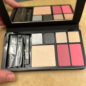 Classic and elengant YSL palette